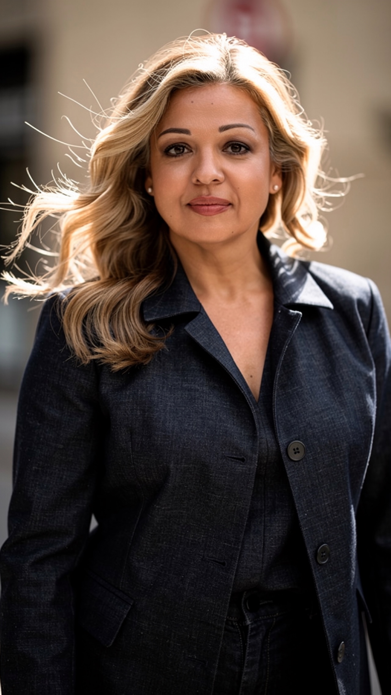 Franziska Pröll Business Portrait Camel Suit